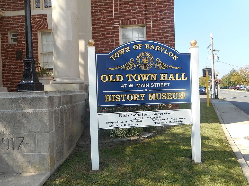 Signage of the Old Town Hall