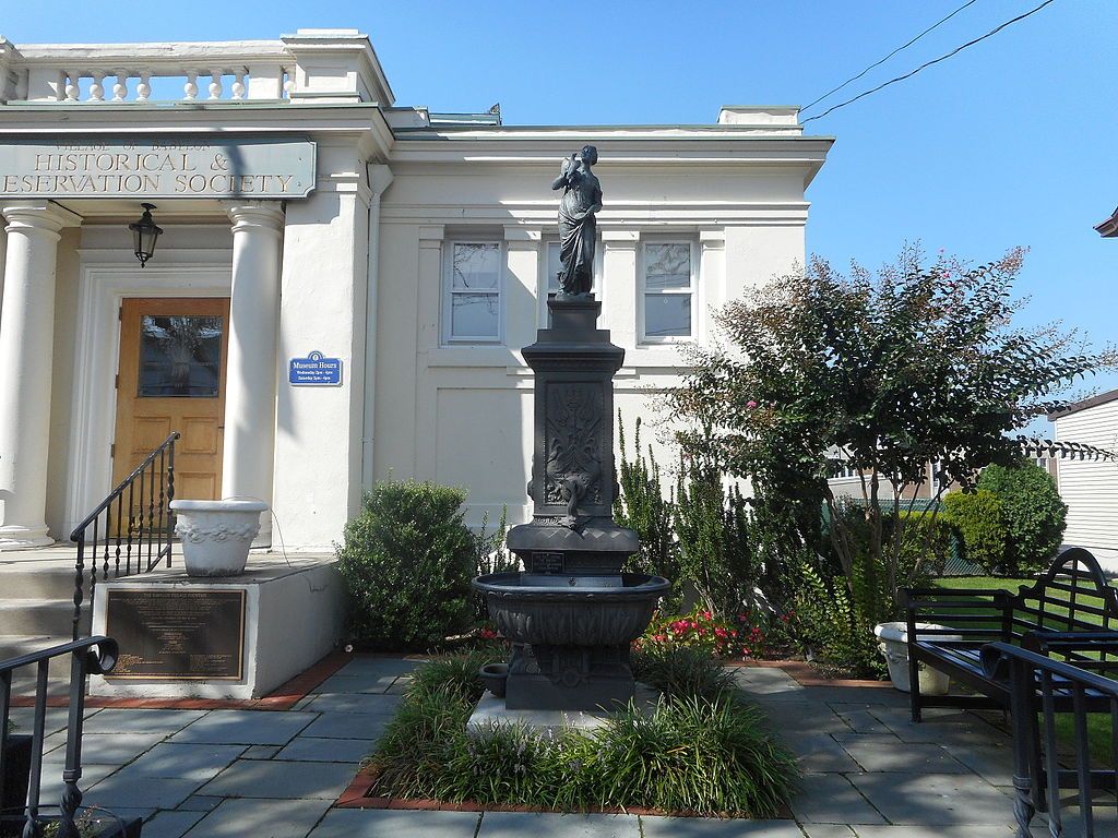 A statue at the Village of Babylon Historical & Preservation Society
