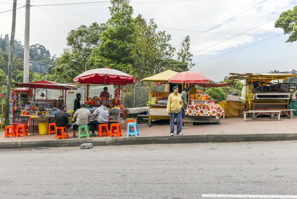 Food vendors along the hike to Cerro Monserrate