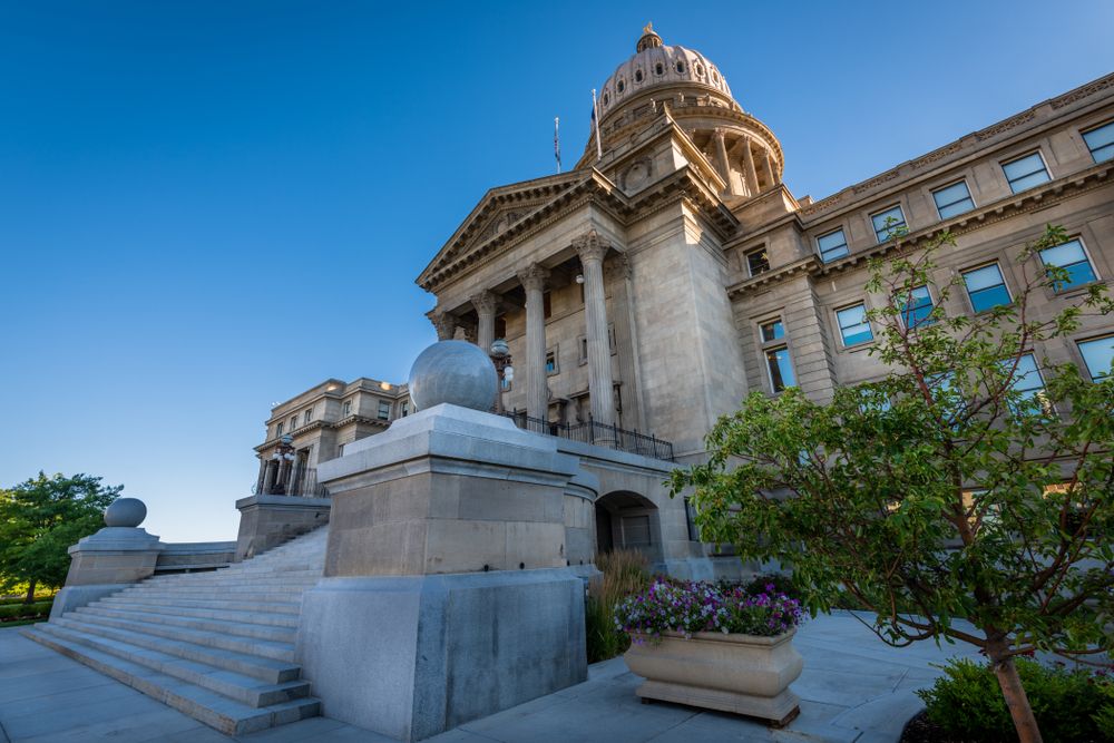 Side view of State Capitol's exterior