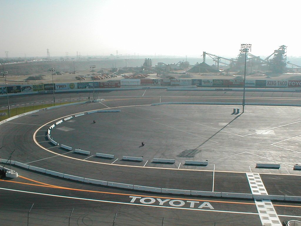 Daytime view of Irwindale Speedway