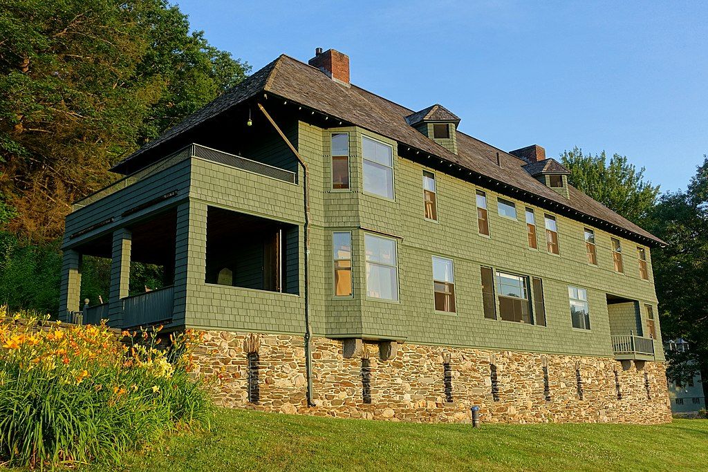 Exterior of Naulakha