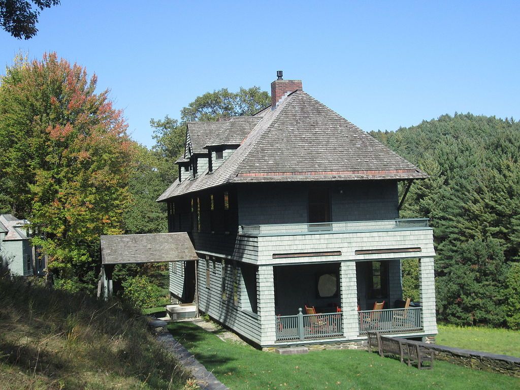Exterior of Naulakha