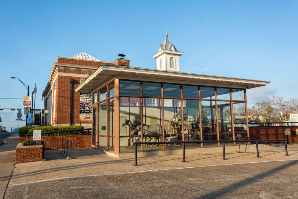 Outside View of Brenham Fire Museum
