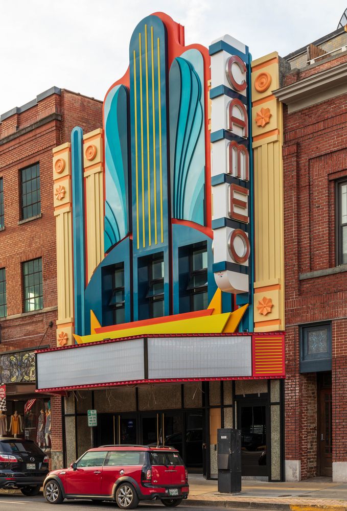 Exterior of Cameo Theater