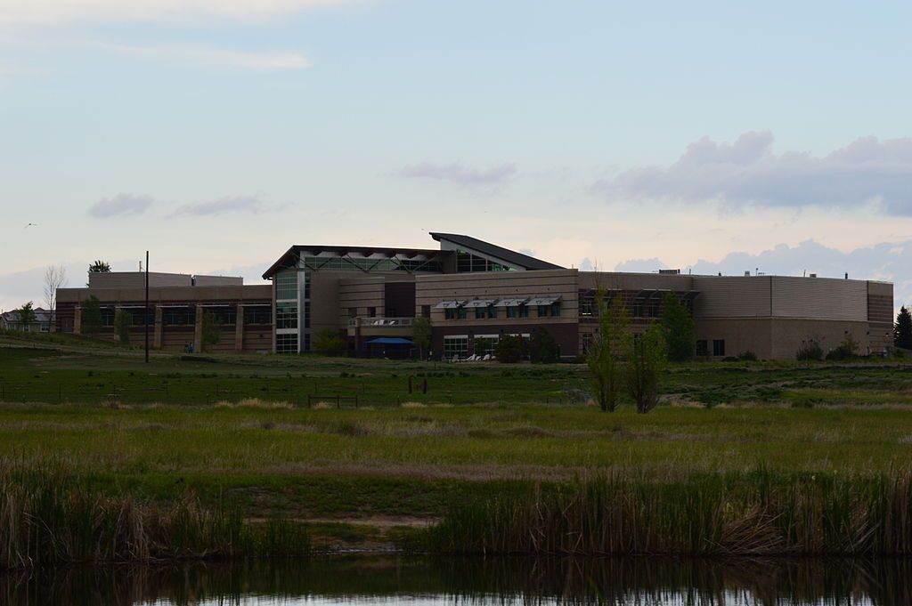 Far exterior view of Paul Derda Recreation Center.