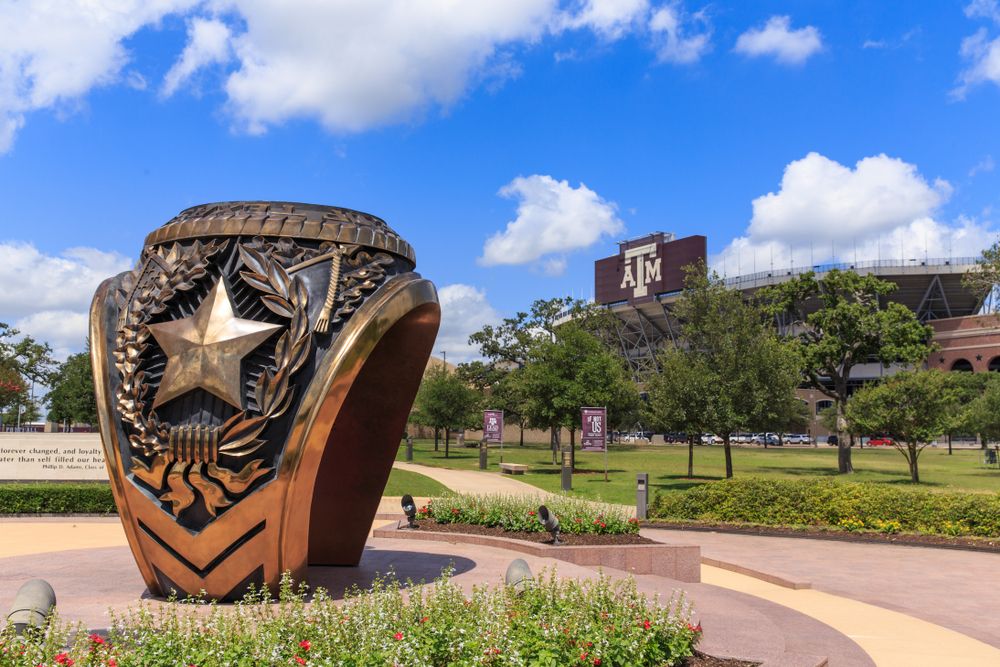 A bronze statue at kyle field.