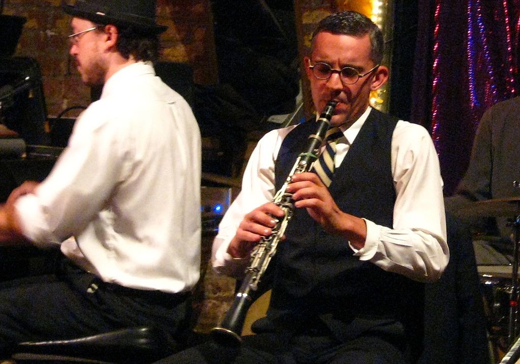 A clarinet player in Fritzel’s European Jazz Pub