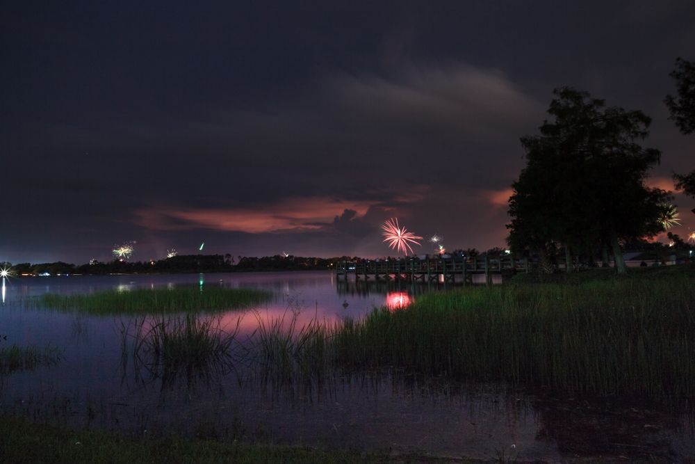 The lake of Sugden Regional Park