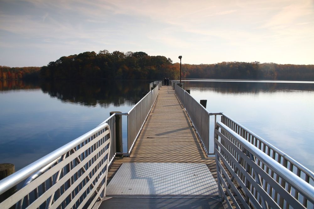 A fishing pier at Burke Lake Park