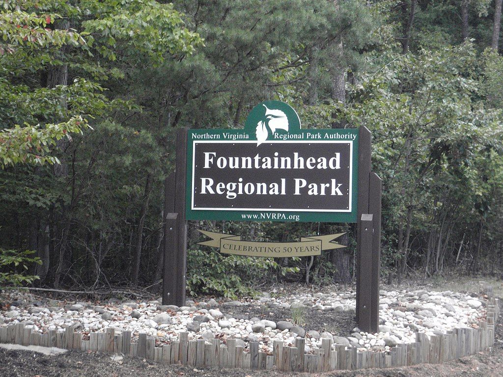 Welcome sign of Fountainhead Regional Park
