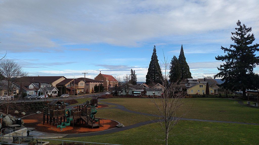 Playground at Kiwanis Park