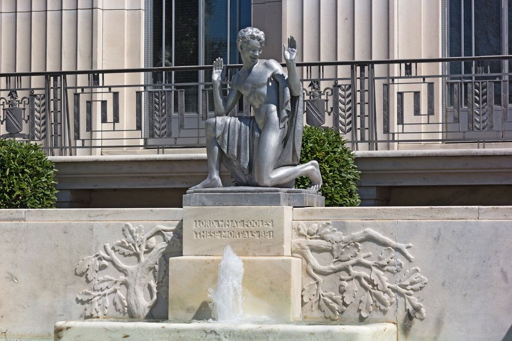Statue outside Folger Shakespeare Library