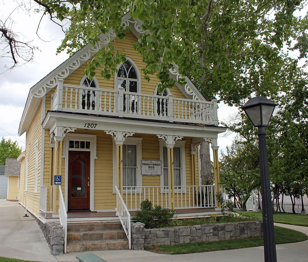 Exterior of Foreman-Roberts House Museum