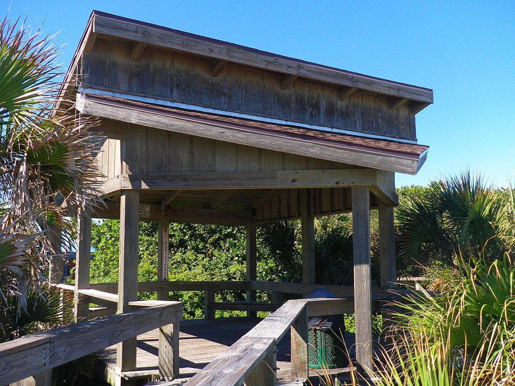 Pavilion at Lori Wilson Park