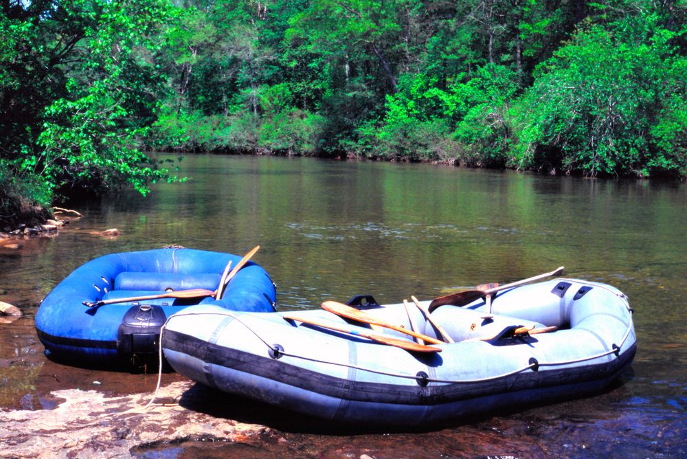 Inflatable boats on the waters of Little River Canyon National Preserve