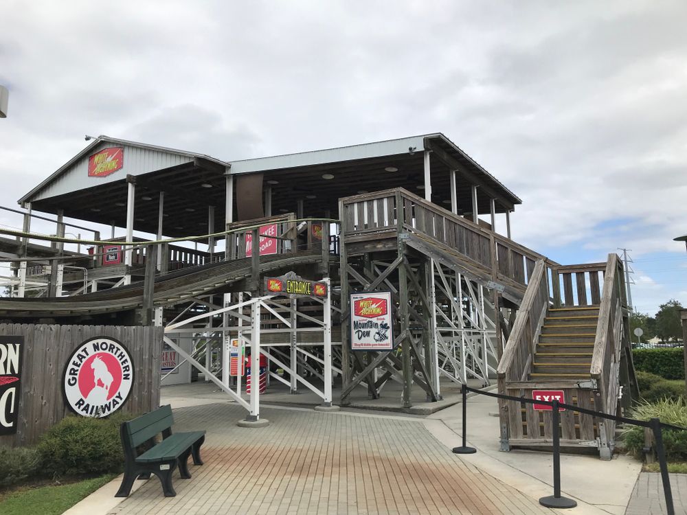 White lightning ride at Fun Spot America Theme Parks