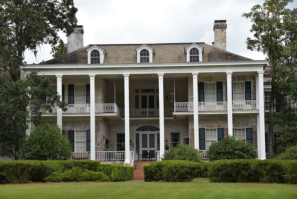 One of the buildings at Pebble Hill Plantation