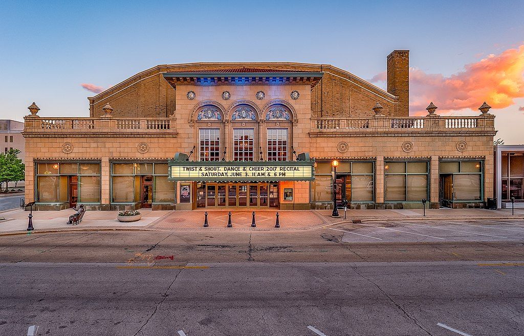 Exterior of the Historic Virginia Theatre
