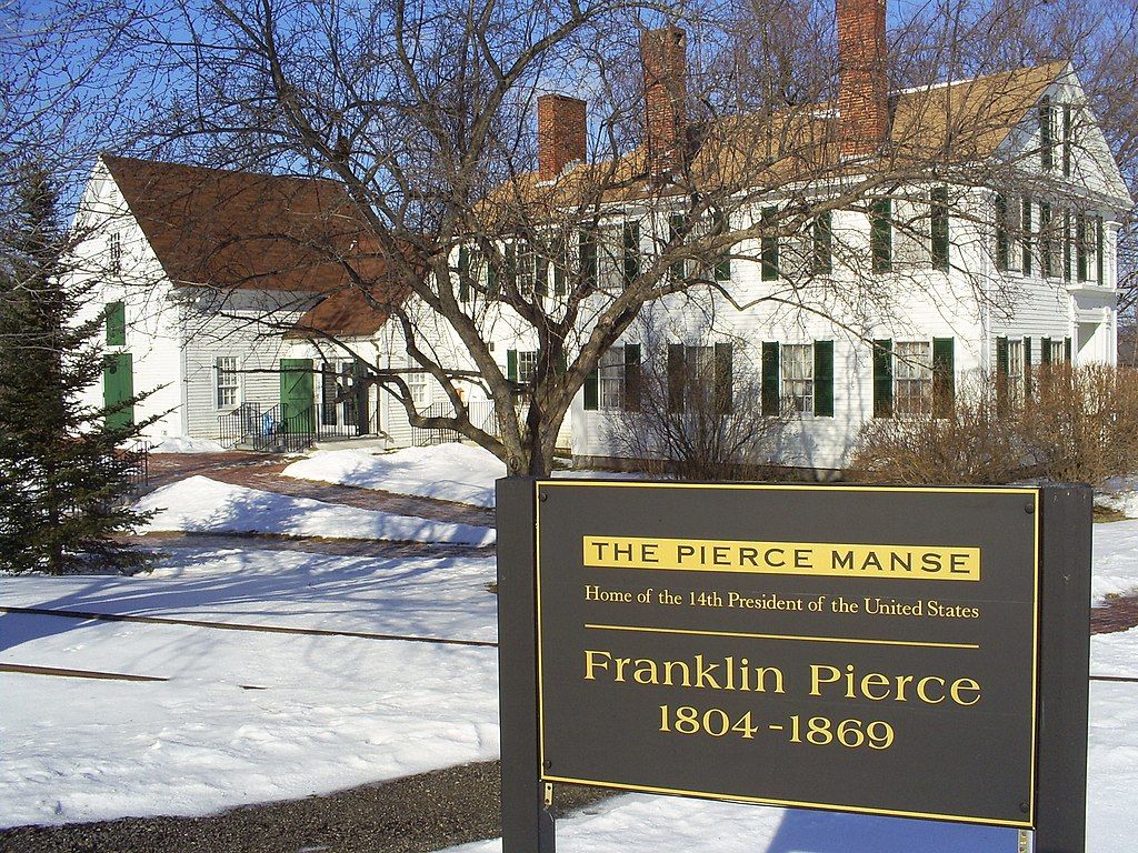 Welcome sign of Pierce Manse