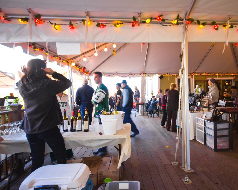 The wine tent of Baiting Hollow Farm Vineyard