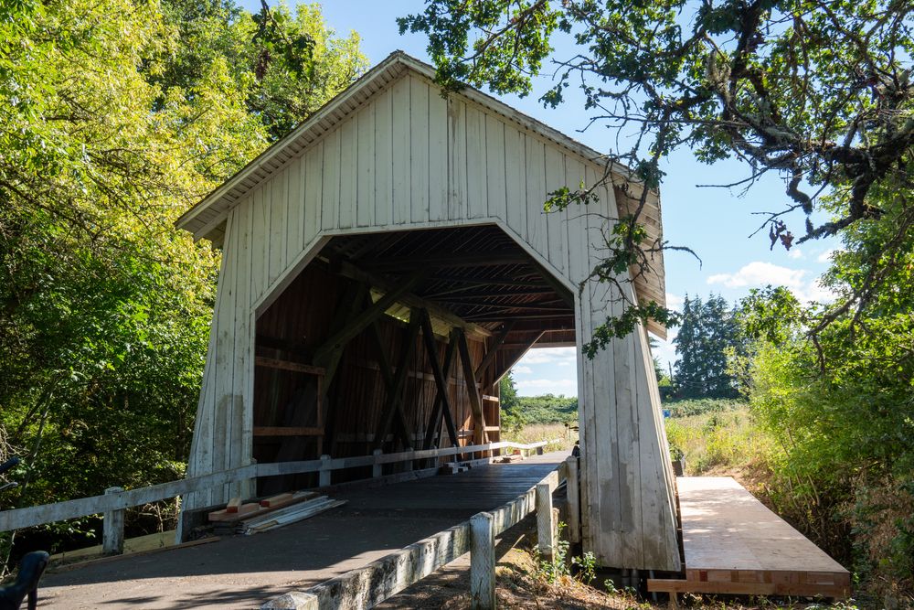Daytime view of Irish Bend Covered Bridge