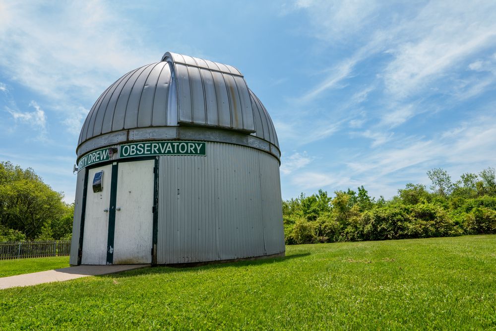 Exterior of the Frosty Drew Observatory and Science Center