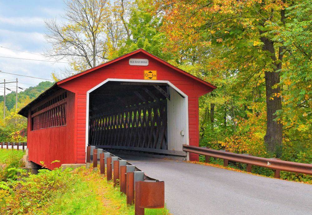 Daytime view of Silk Road Covered Bridge