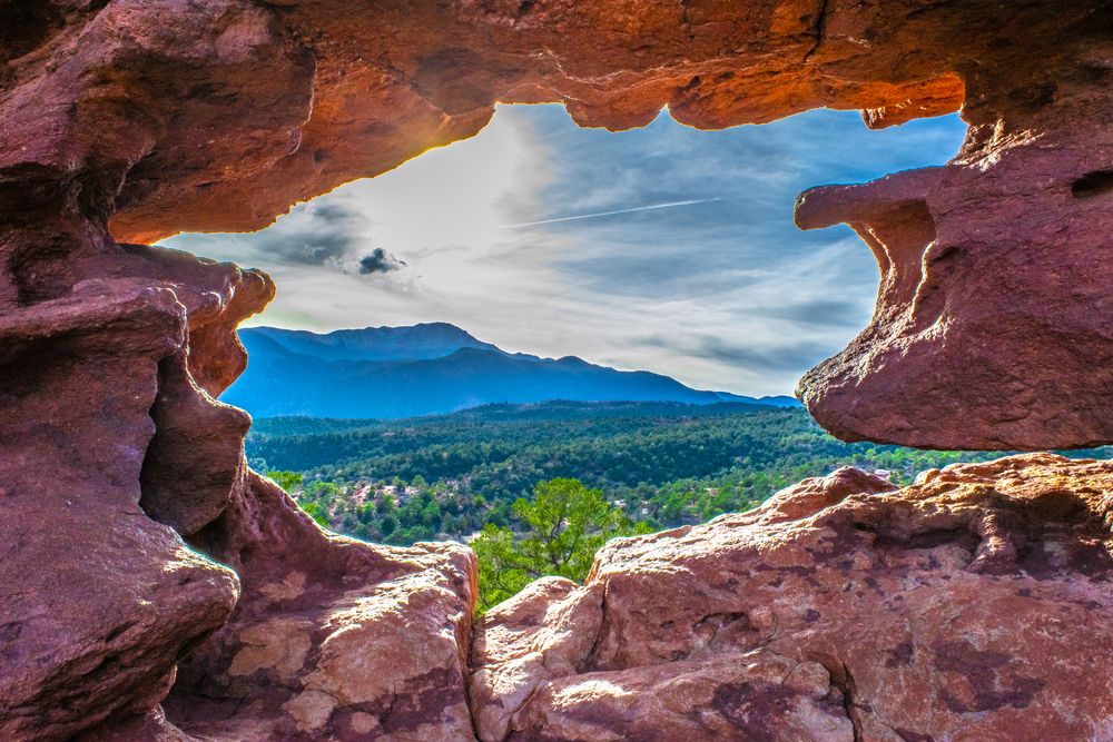 Rock formation window at Garden of the Gods