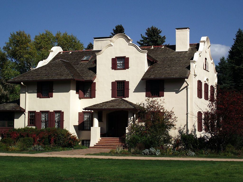 A house at the Rock Ledge Ranch Historic Site