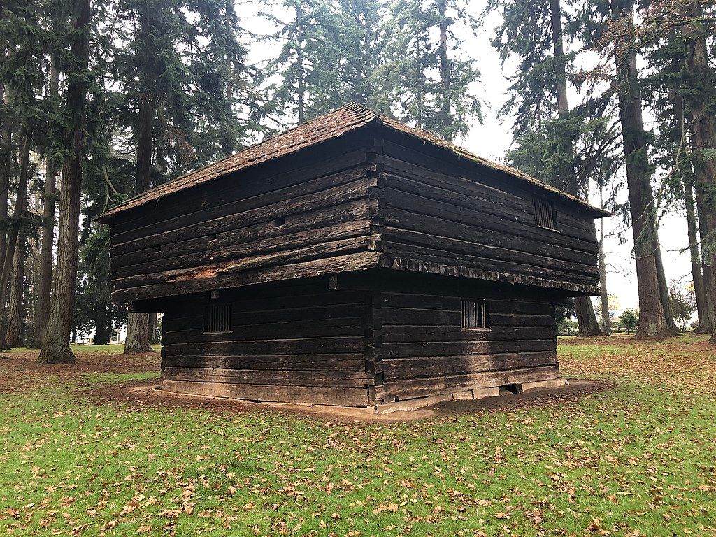 Historic blockhouse in Fort Borst Park