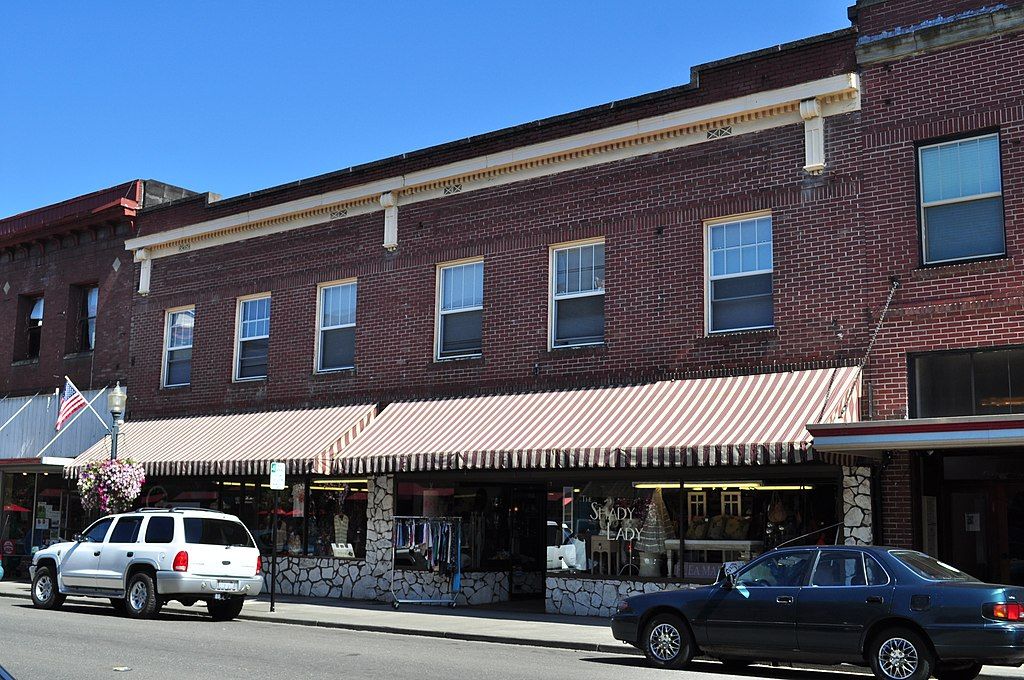Exterior of The Shady Lady