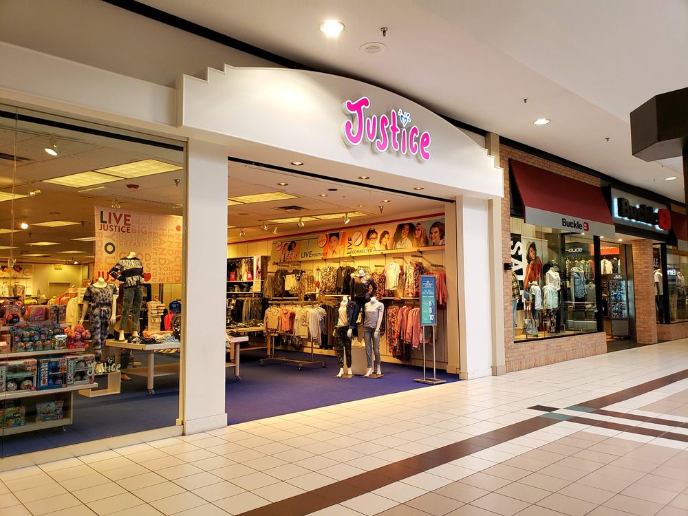 Justice storefront in Frontier Mall