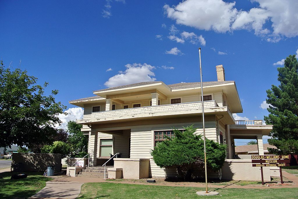 Exterior of Douglas-Williams Home Museum
