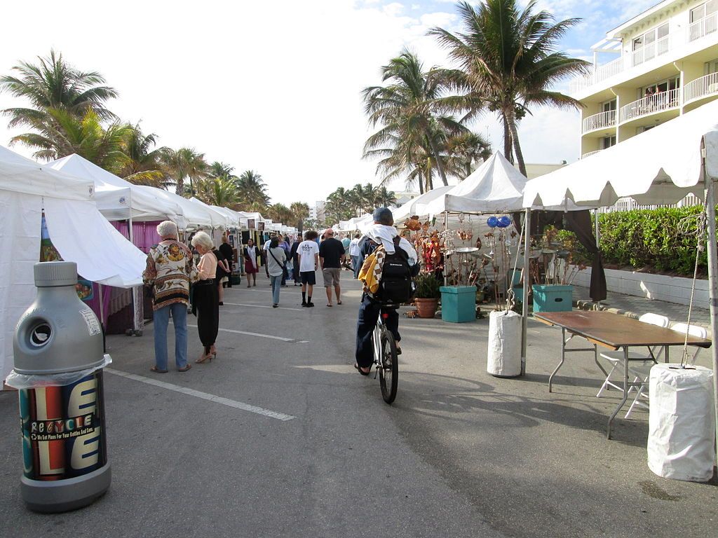 People at Festival of the Arts