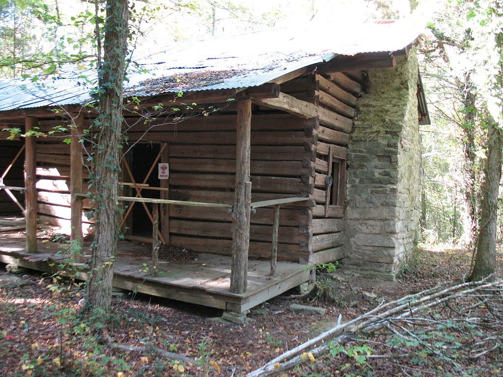 Exterior of John Thomas Carnes Family Log House