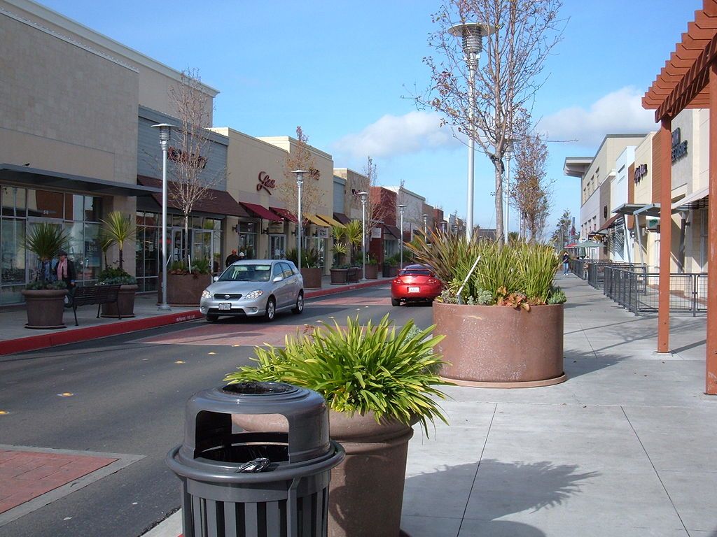 Shops along Westlake Shopping Center