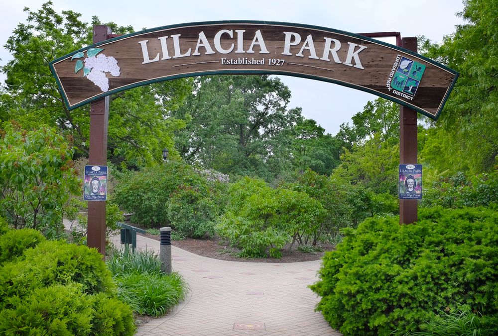 Entrance arch of Lilacia Park
