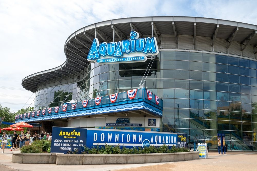 Exterior of Downtown Aquarium
