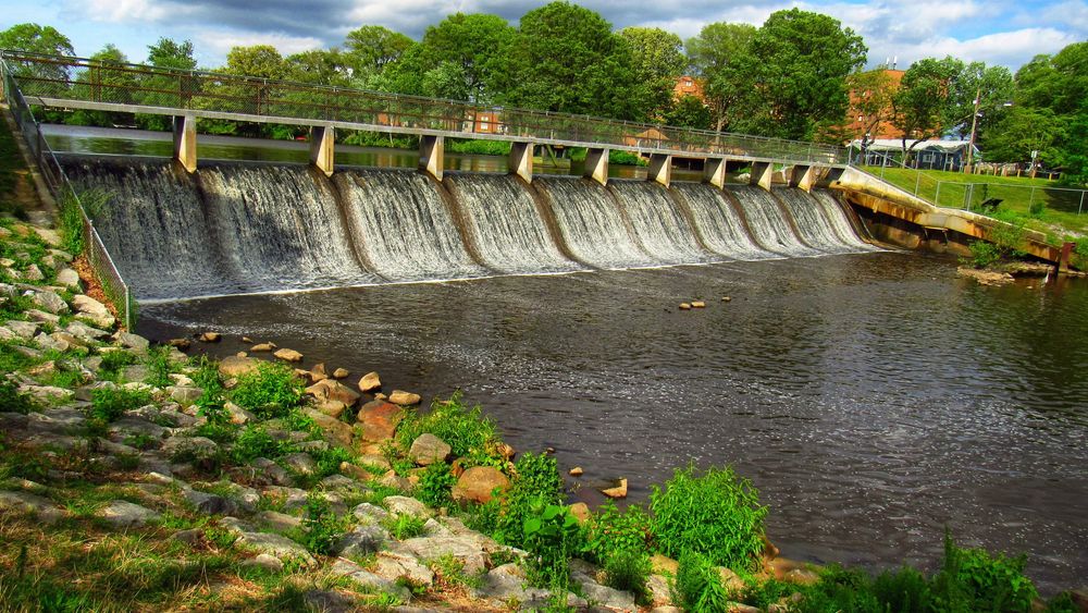 The waters of Silver Lake Park