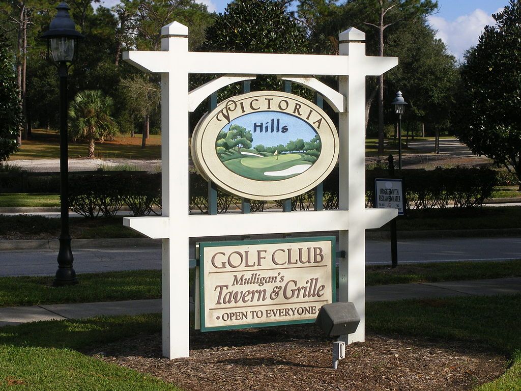 Signage of Victoria Hills Golf Club