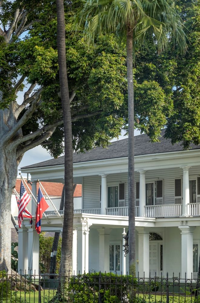 Side view of Washington Place exterior