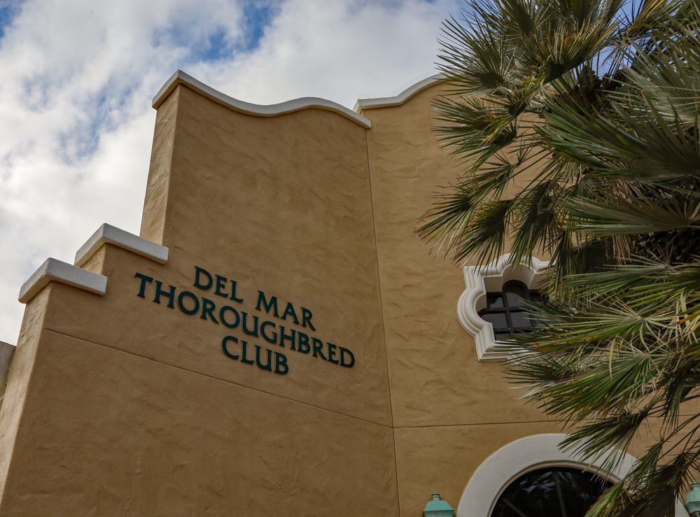 Building sign of Del Mar Thoroughbred Club