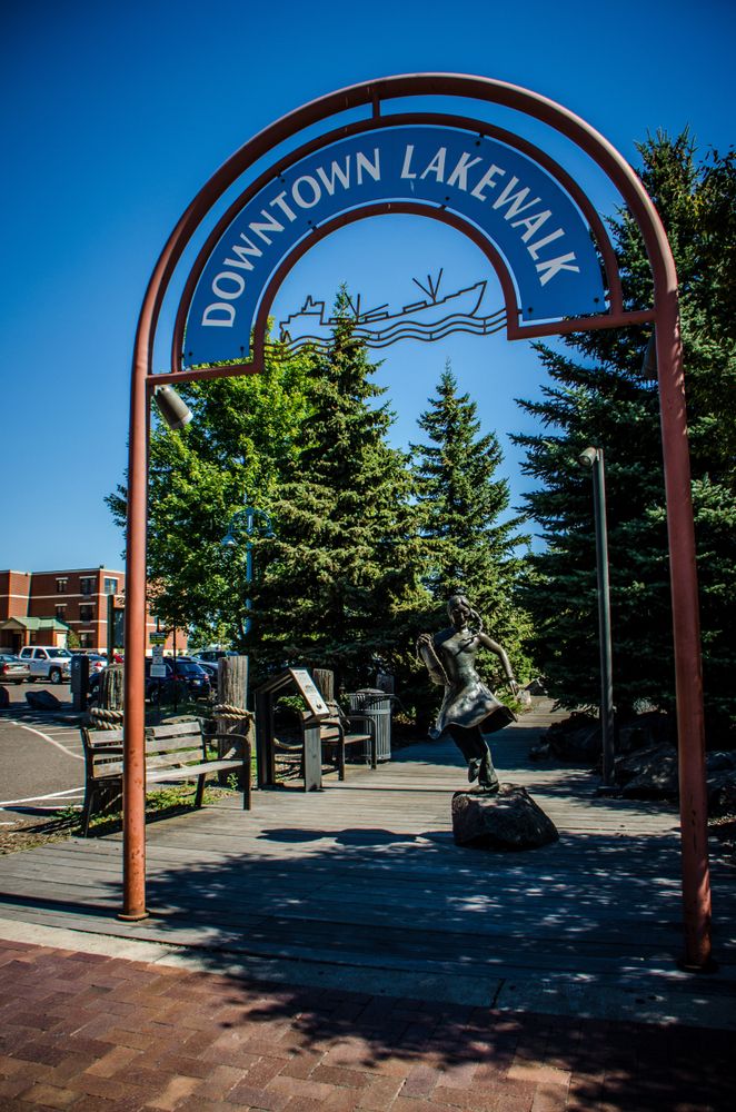Entrance to the Lakewalk