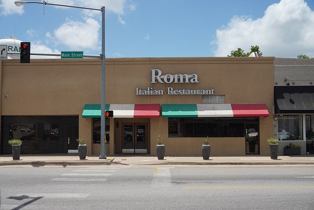 Exterior of Roma Italian Restaurant