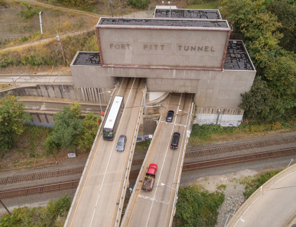 Aerial view of Fort Pitt tunnel