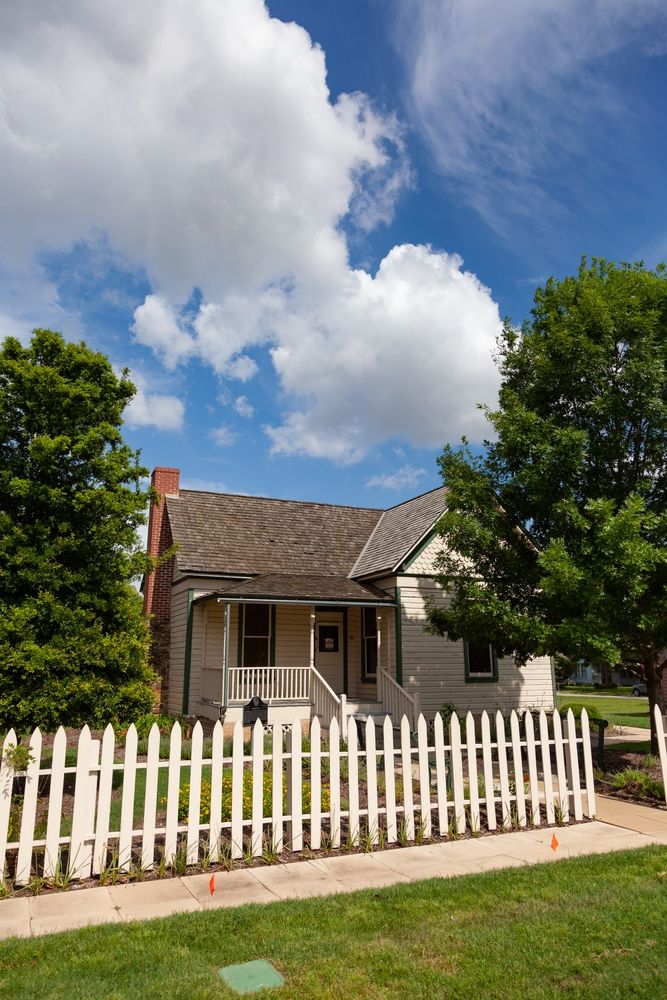 Exterior of the Quakertown House Museum