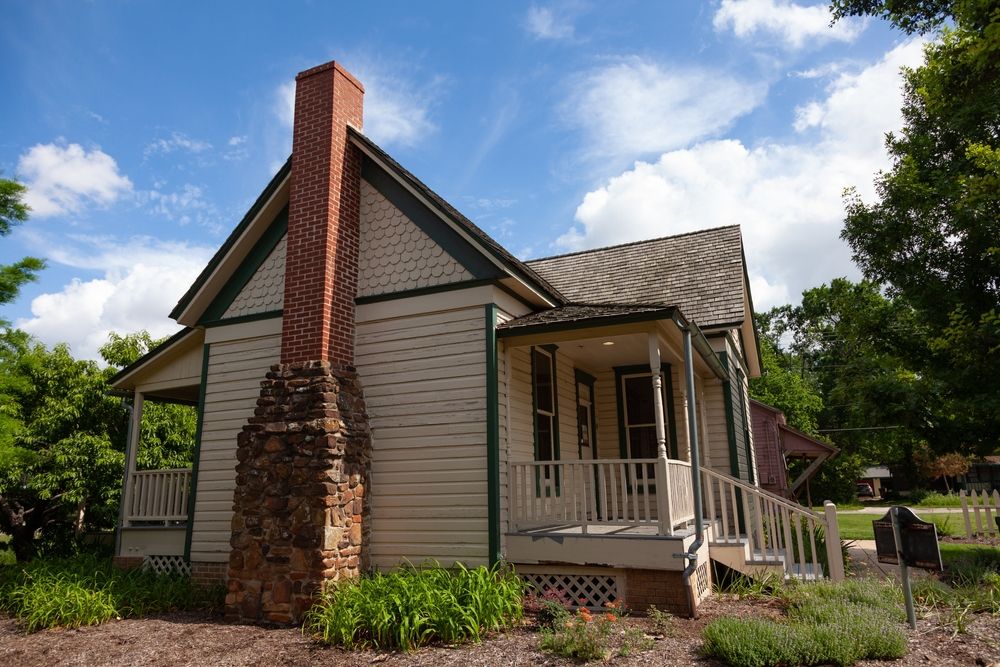 Facade of the Quakertown House Museum