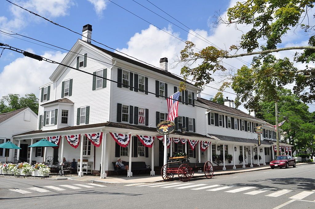 Exterior of Griswold Inn