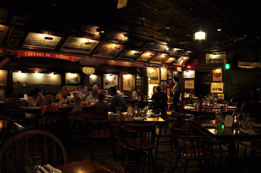 Interior of Griswold Inn